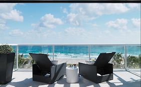 Boca Beach Club, A Waldorf Astoria Resort